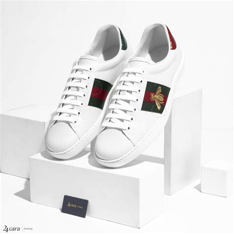 gucci ace bee trainers review|gucci ace bee embroidered.